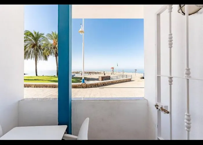 A La Orilla Del Mar * Málaga