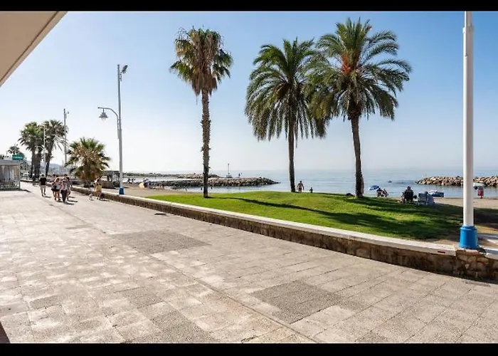 A La Orilla Del Mar