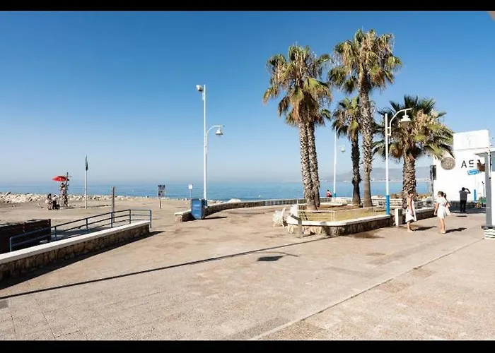 A La Orilla Del Mar * Málaga